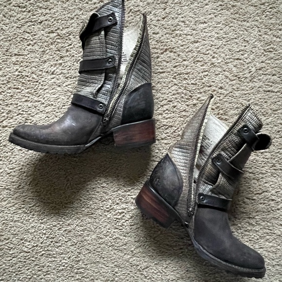 Freebird by Steven boho boots Size 6 like new - Picture 2 of 6